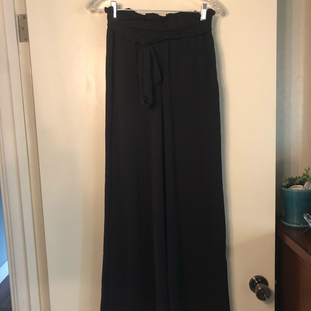 BLACK PAPER BAG STYLE PANTS